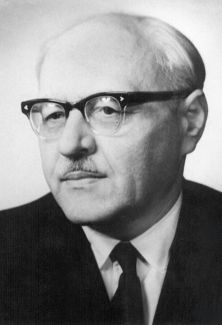 zdjęcie portretowe: Eugeniusz Jezierski