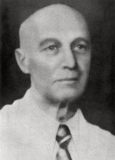 Zdjęcie portretowe: Bolesław Tołłoczko