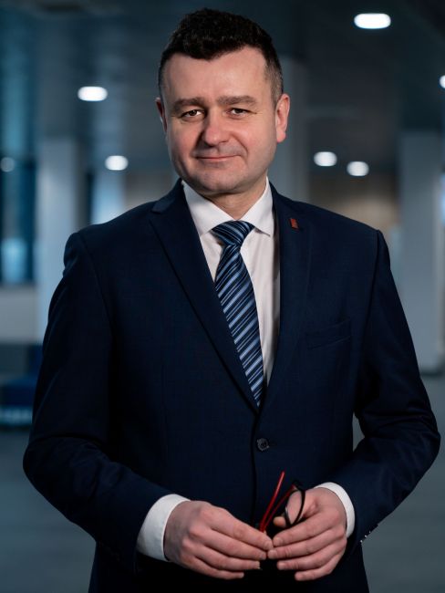 Zdjęcie portretowe: prof. Andrzej Romanowski