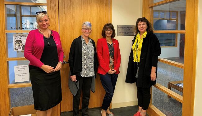 Meeting with Lesley Millar-Nicholson z Technology Licensing Office, Massachusetts Institute of Technology