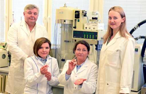 from the left: dr hab. inż. Tomasz P. Olejnik, prof. PŁ, dr inż. Karolina Miśkiewicz, dr hab. inż. Justyna Rosicka-Kaczmarek, prof. PŁ oraz dr inż. Gabriela Kowalska 