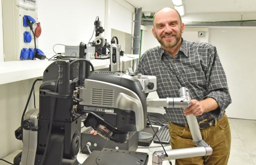 dr hab. inż. Marcin Kozanecki, prof. PŁ w laboratorium, fot. Jacek Szabela