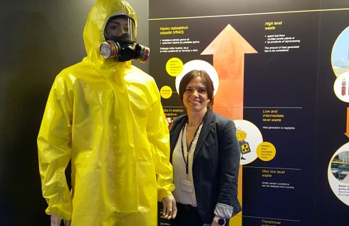 Prof. Magdalena Długosz-Lisiecka at the teaching centre at the Triga reactor in Slovenia. An exhibition on radioactive waste containment.