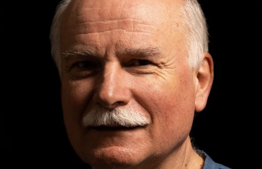 Zdjęcie portretowe: prof. Jacek Moll