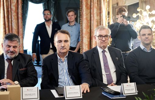 Rektor prof. Krzysztof Jóżwik w czasie posiedzenia Rady