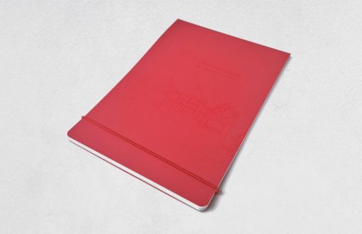 Notes A5 z lakierowaną okładką